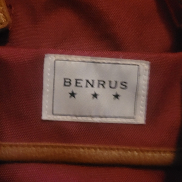 Benrus Burgundy and Brown Backpack - Picture 2 of 6